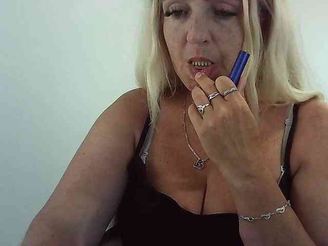 Multiply-orgazm webcam