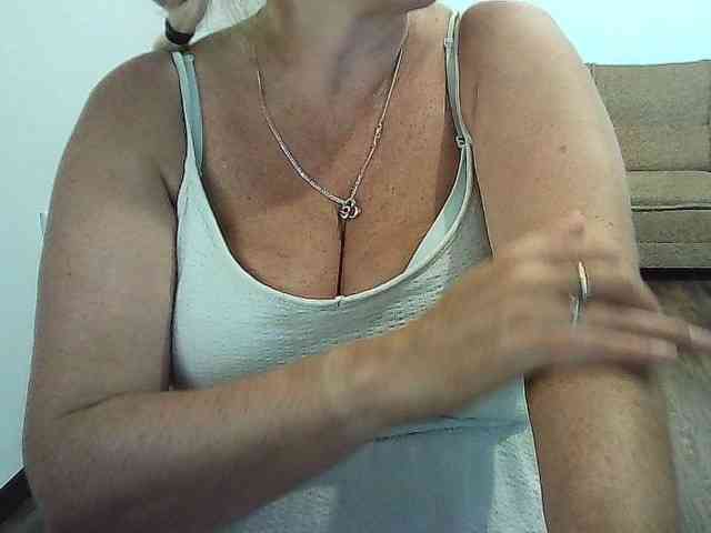 Multiply-orgazm webcam