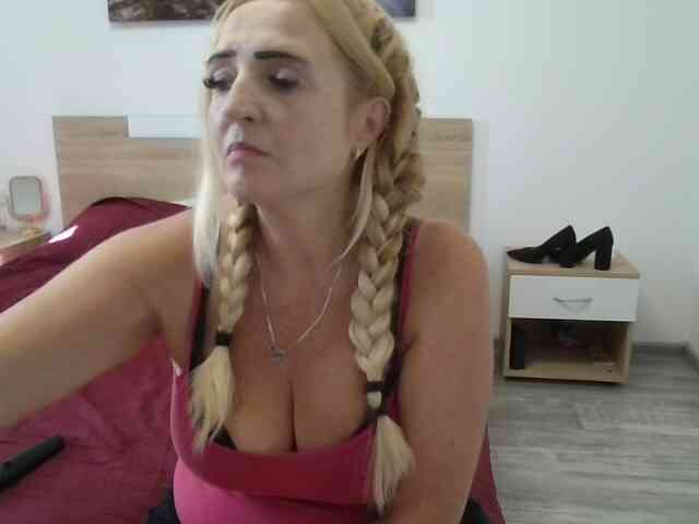 Multiply-orgazm webcam