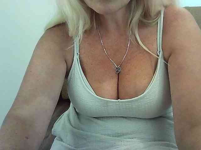 Multiply-orgazm webcam