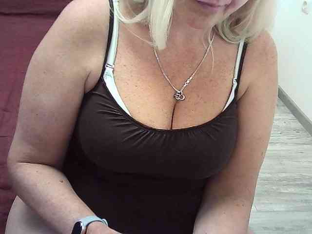 Multiply-orgazm webcam