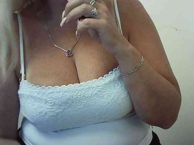 Multiply-orgazm webcam