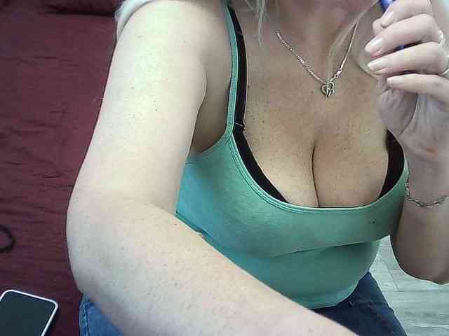 Multiply-orgazm webcam