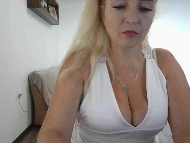 Multiply-orgazm's webcam live show