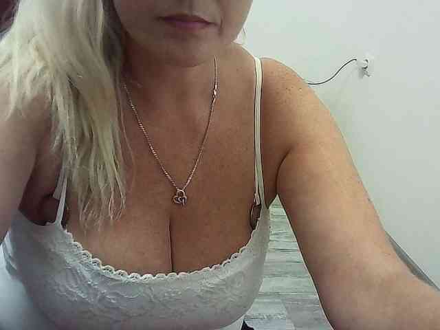 Multiply-orgazm webcam
