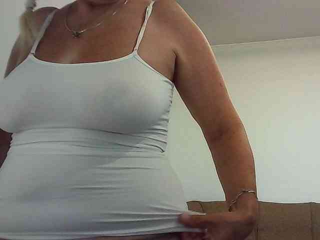 Multiply-orgazm webcam
