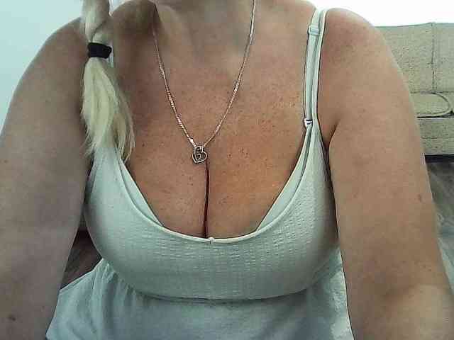 Multiply-orgazm webcam