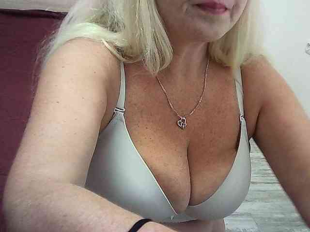 Multiply-orgazm webcam