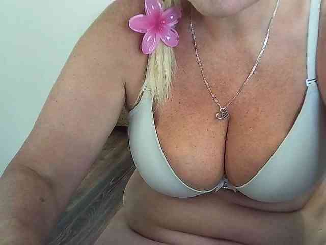 Multiply-orgazm webcam
