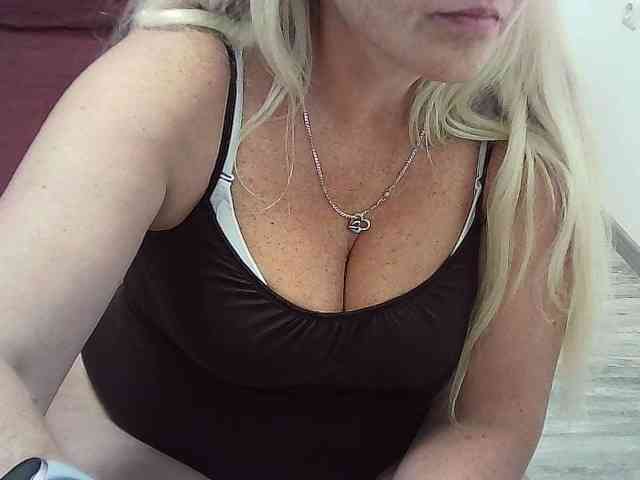 Multiply-orgazm webcam