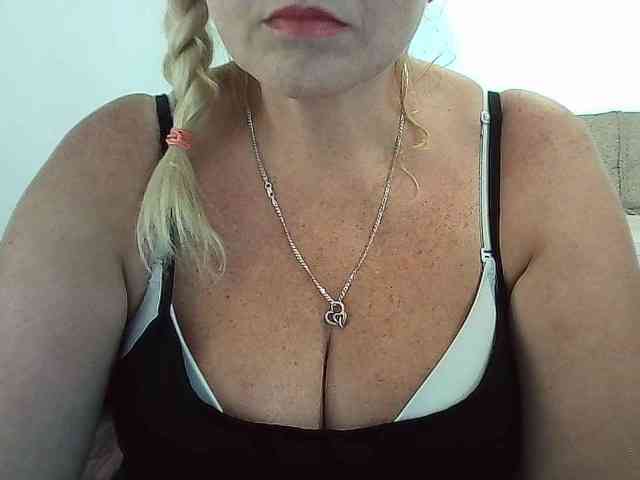 Multiply-orgazm webcam