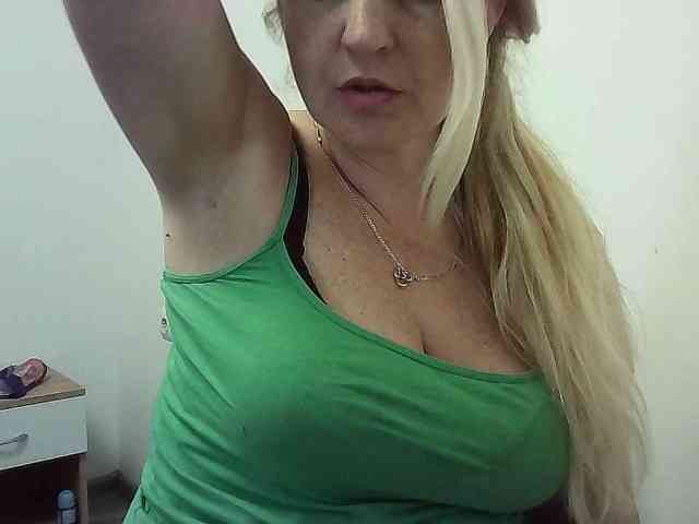 Multiply-orgazm webcam