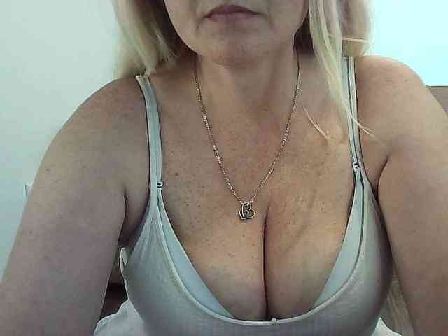 Multiply-orgazm webcam