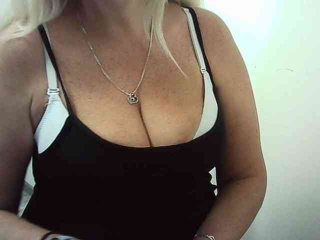 Multiply-orgazm webcam