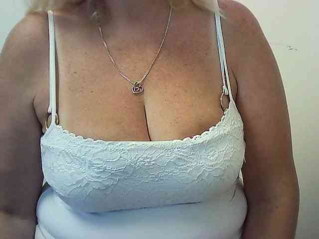 Multiply-orgazm webcam