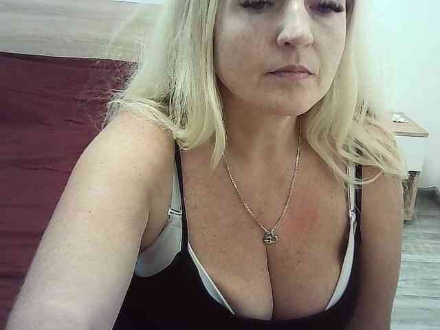 Multiply-orgazm webcam