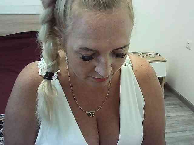 Multiply-orgazm webcam
