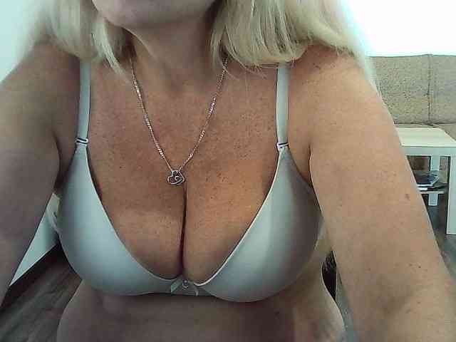 Multiply-orgazm webcam