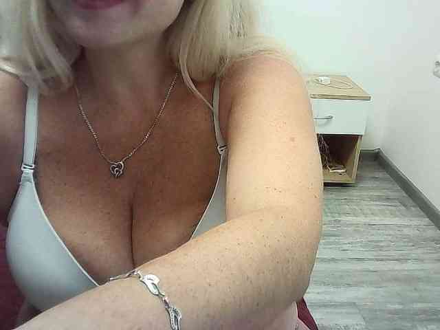 Multiply-orgazm webcam