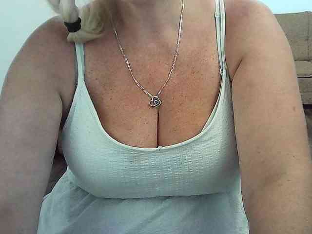 Multiply-orgazm webcam