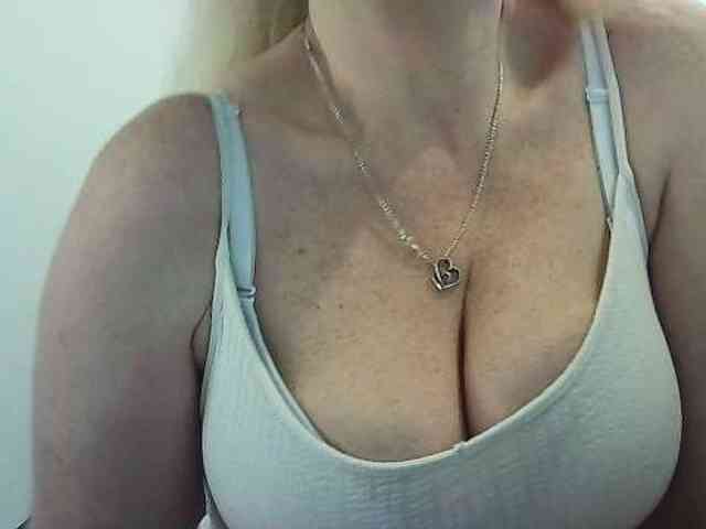 Multiply-orgazm webcam
