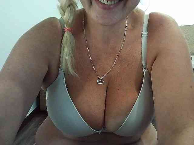 Multiply-orgazm webcam