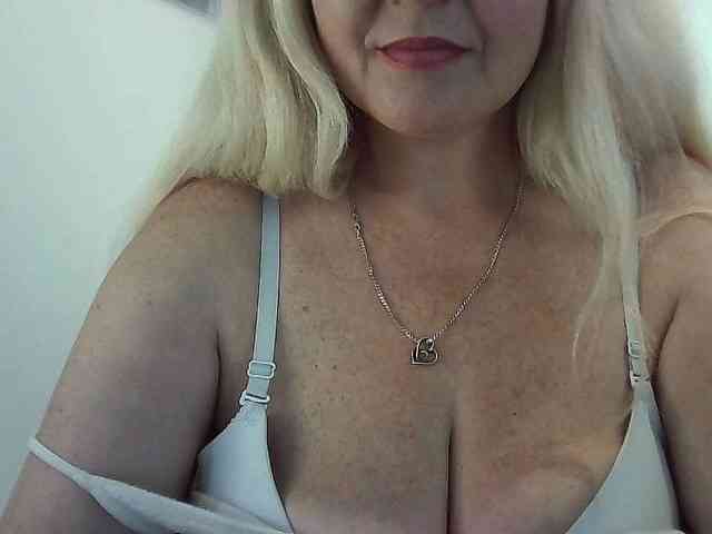 Multiply-orgazm webcam