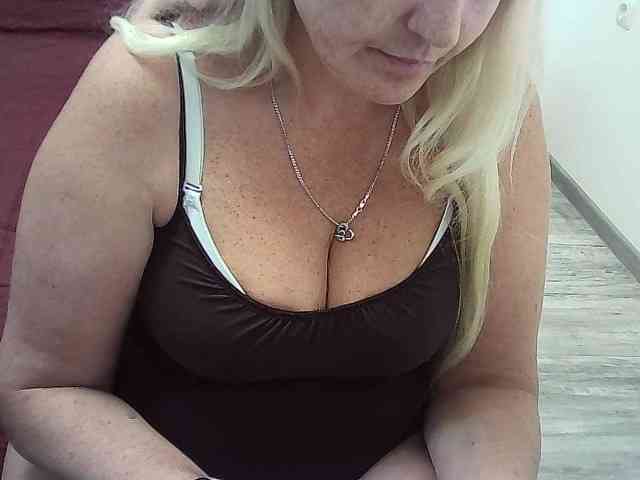 Multiply-orgazm webcam
