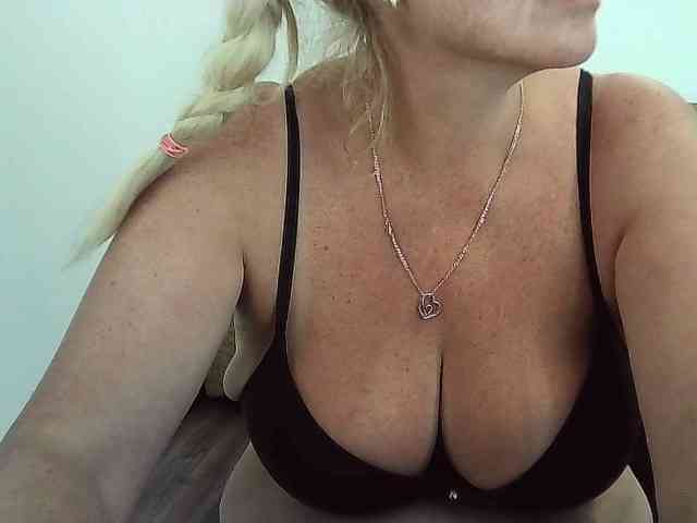 Multiply-orgazm webcam