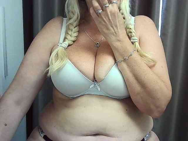 Multiply-orgazm webcam