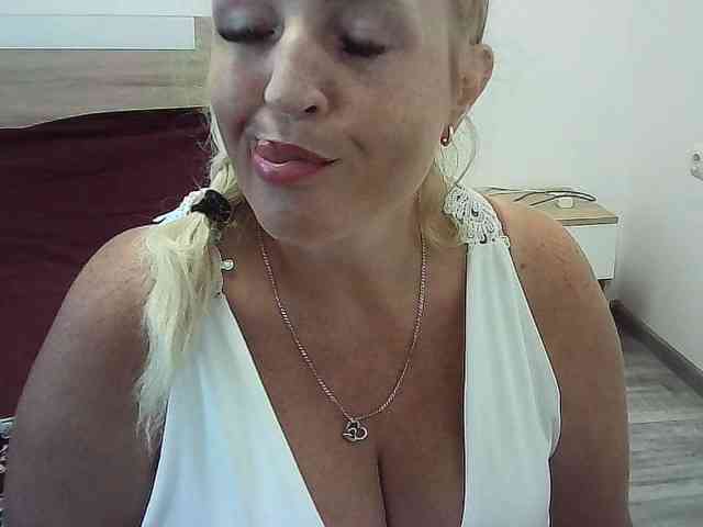 Multiply-orgazm webcam