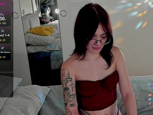 Marika-Degas live cam on BongaCams