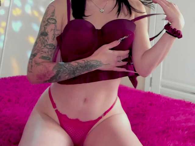 Marika-Degas live cam on BongaCams