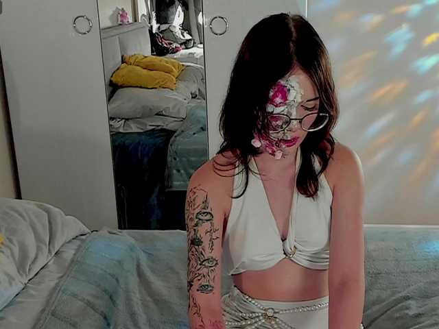 Marika-Degas live cam