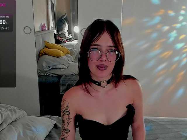 Marika-Degas live cam on BongaCams