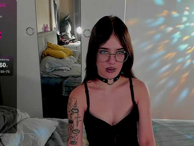 Marika-Degas live cam on BongaCams