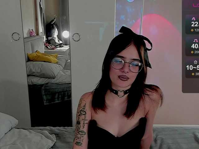 Marika-Degas live cam on BongaCams