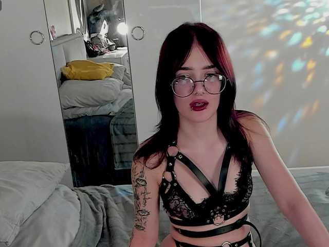 Marika-Degas live cam on BongaCams