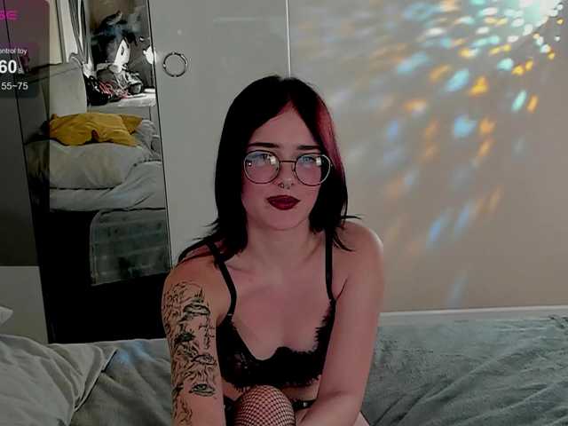 Marika-Degas live cam on BongaCams