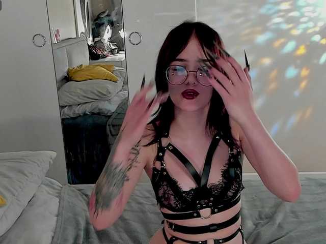 Marika-Degas live cam on BongaCams