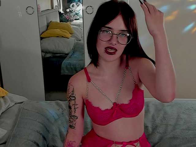 Marika-Degas live cam on BongaCams