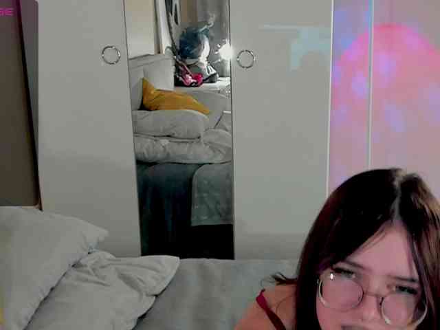 Marika-Degas webcam