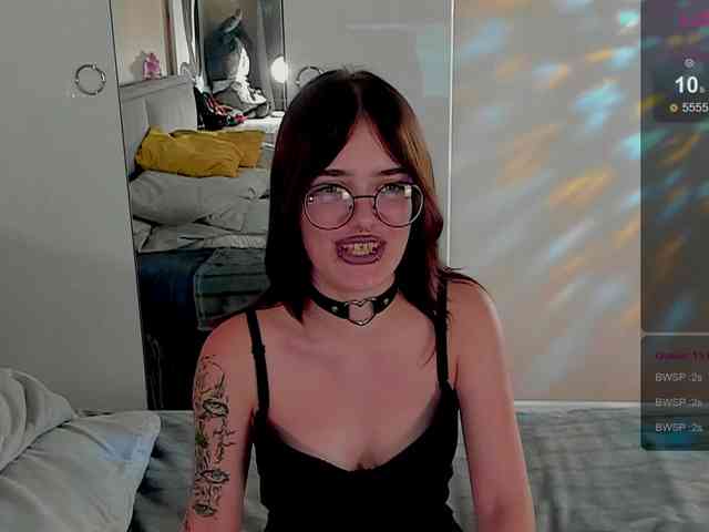 Marika-Degas webcam