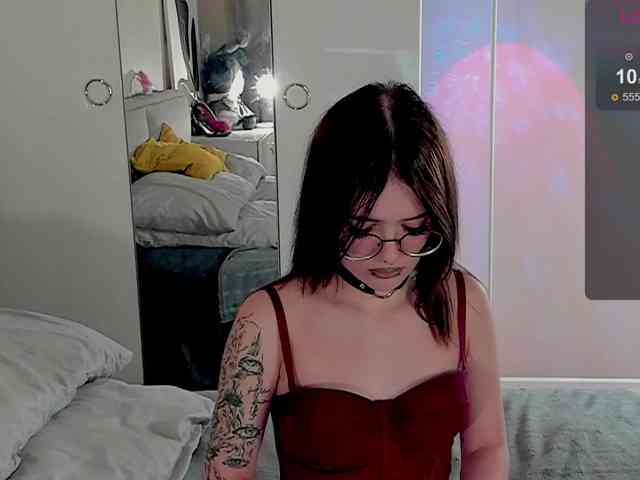 Marika-Degas webcam