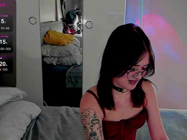 Marika-Degas webcam