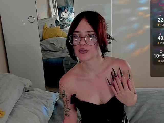 Marika-Degas webcam