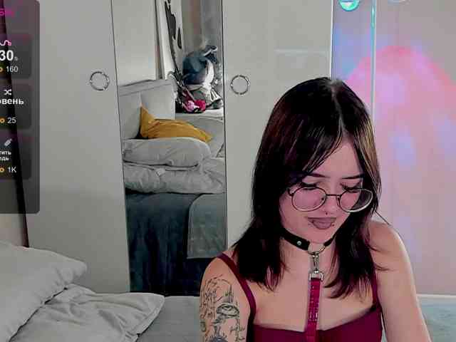 Marika-Degas webcam