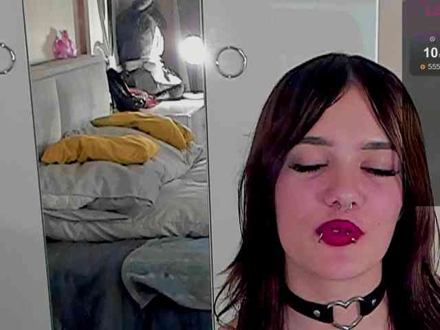 Marika-Degas webcam