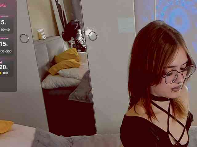Marika-Degas webcam