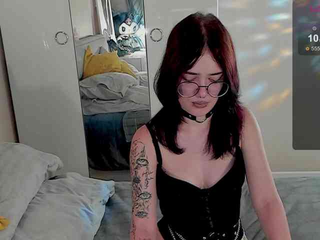 Marika-Degas webcam
